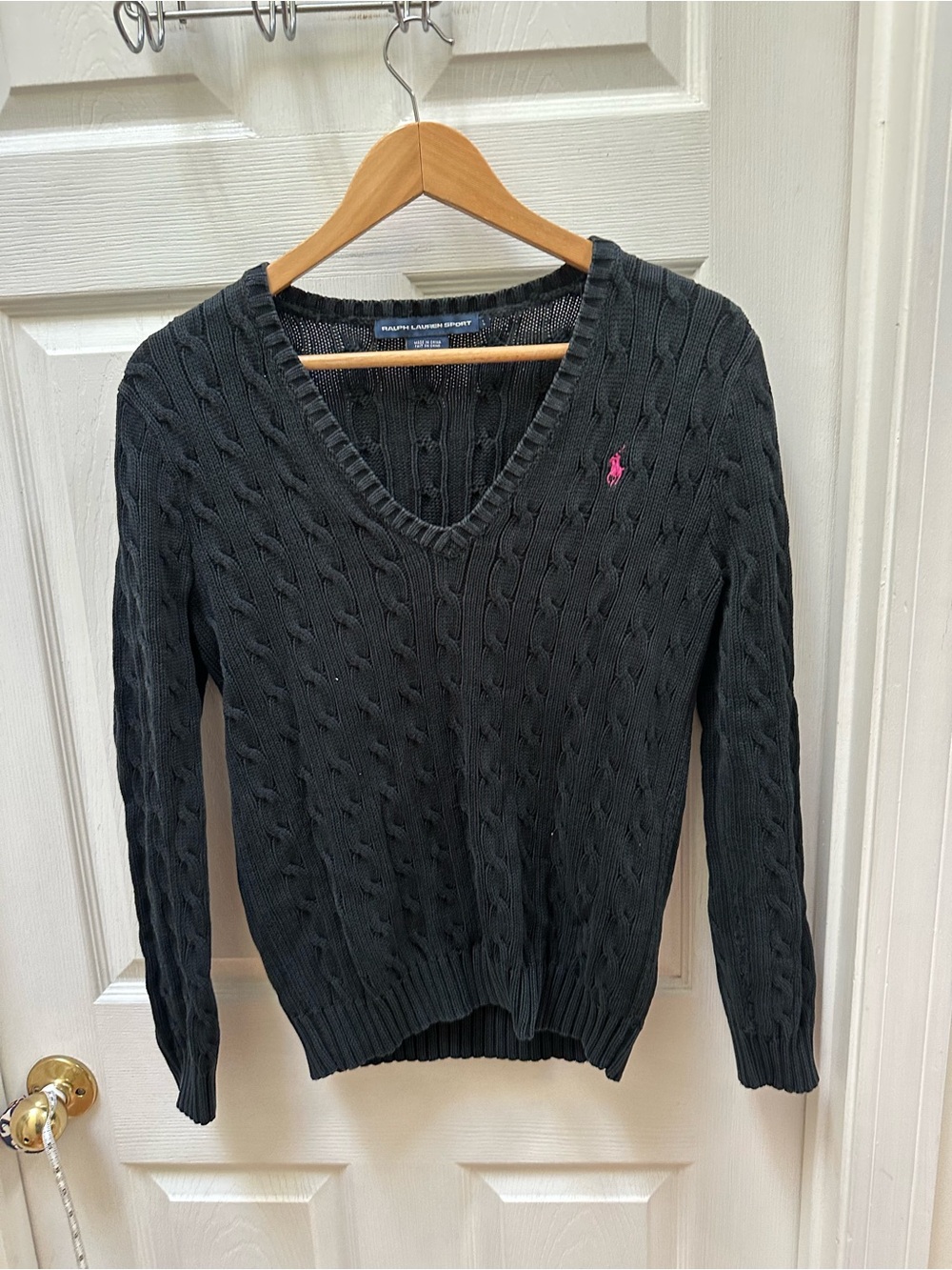 Ralph Lauren Women’s Black Cable-Knit V-Neck Sweater Pink logo cotton l large